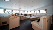 Lagoon 500 - Salon and Gally